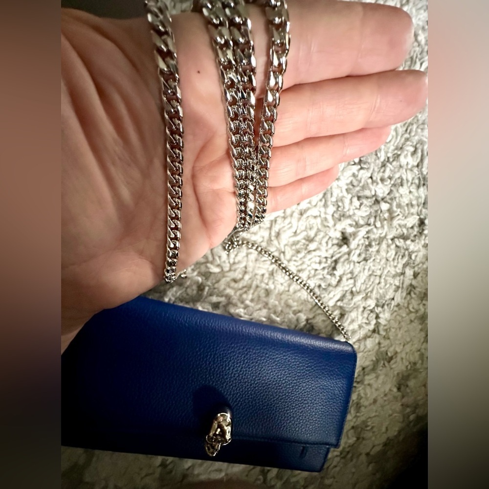 Alexander McQueen Skull Wallet on Chain Blue Leather Silver Hardware NWT - Picture 15 of 16